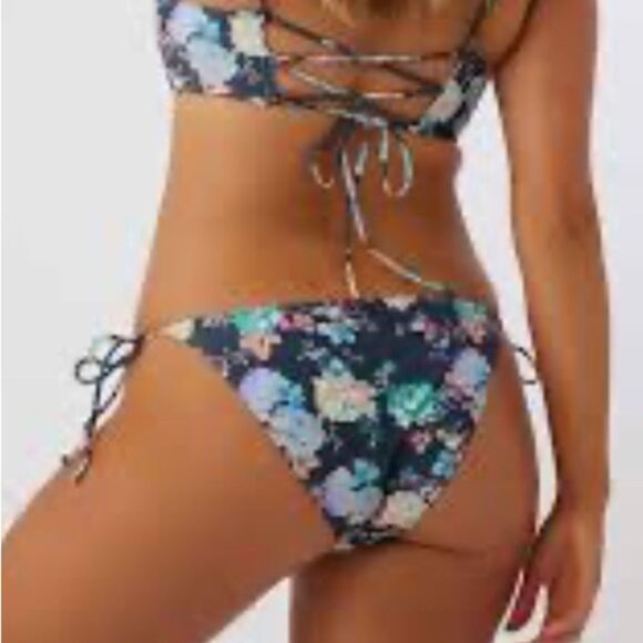 O’NEILL BIKINI BOTTOM EASY SIDE TIE DESIGN MEDIUM COVERAGE BOTTOM NWT - Picture 3 of 8